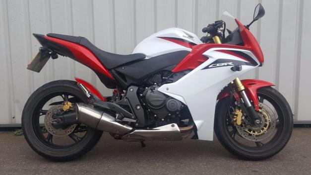 Honda CBR 600 F RED WHITE