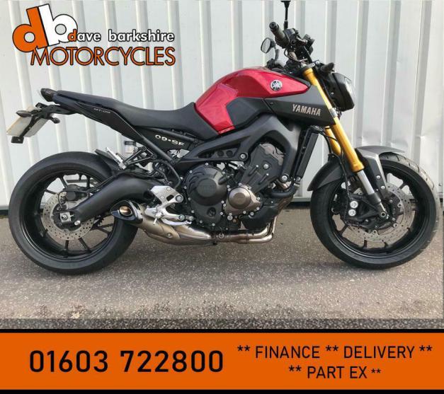 YAMAHA MT - 09 2016 RED, FSH - BEAUTIFUL EXAMPLE