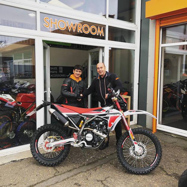 It’s a Fantic Friday here with very excited customer collecting his XEF 125, 2nd July