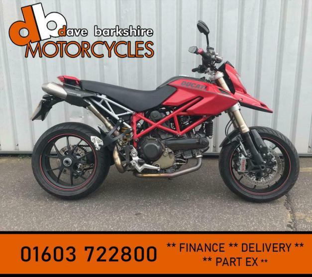 DUCATI HYPERMOTARD 1100S CARBON FSH RED