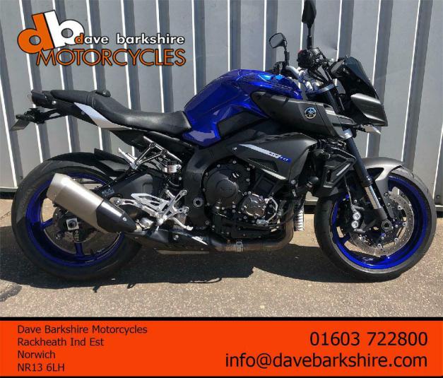 YAMAHA MT-10 2016 BLUE, FSH - BEAUTIFUL EXAMPLE