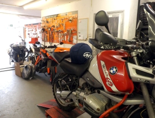 Servicing at Dave Barkshire